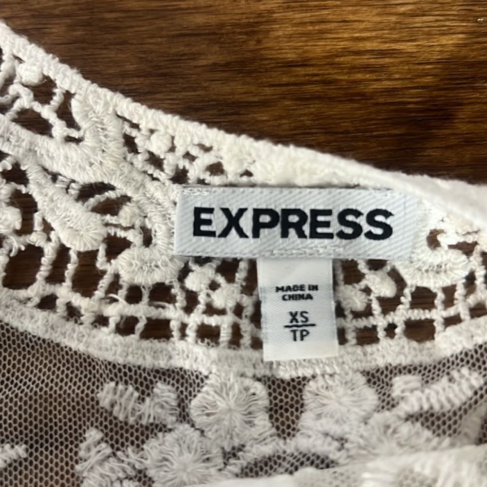 Express top  - Picture 10 of 11